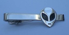 Listing image for Roswell Alien Head Quality Enamel Tie-pin